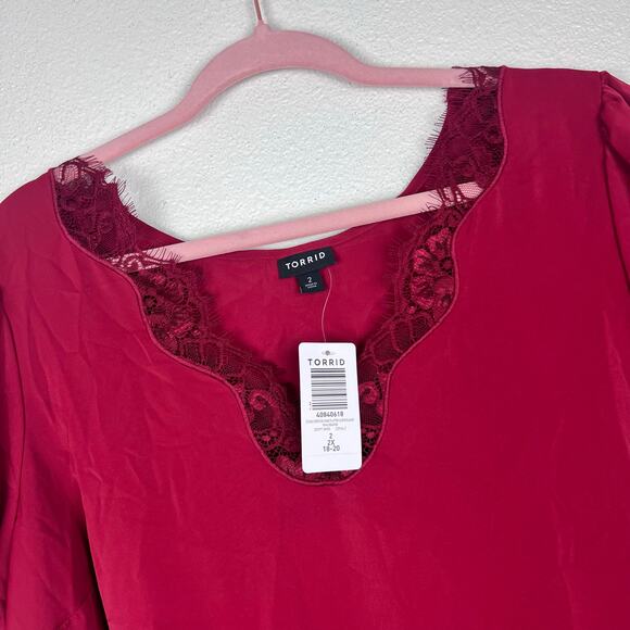 Torrid Studio Crepe De Chine Flutter Sleeve Blouse Red Lace Trim 2X NWT Holiday - Picture 5 of 10